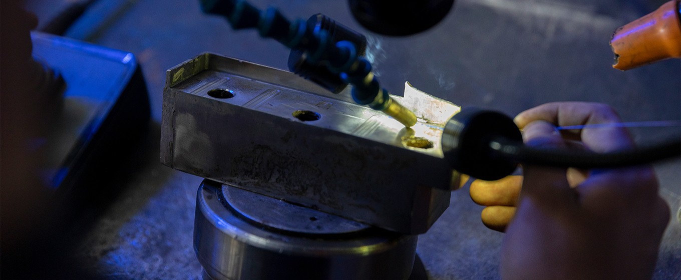 Laser Mold Welding